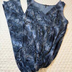 Daisy Fuentes Women's Blue Snakeskin Pattern Sleeveless Maxi Dress L